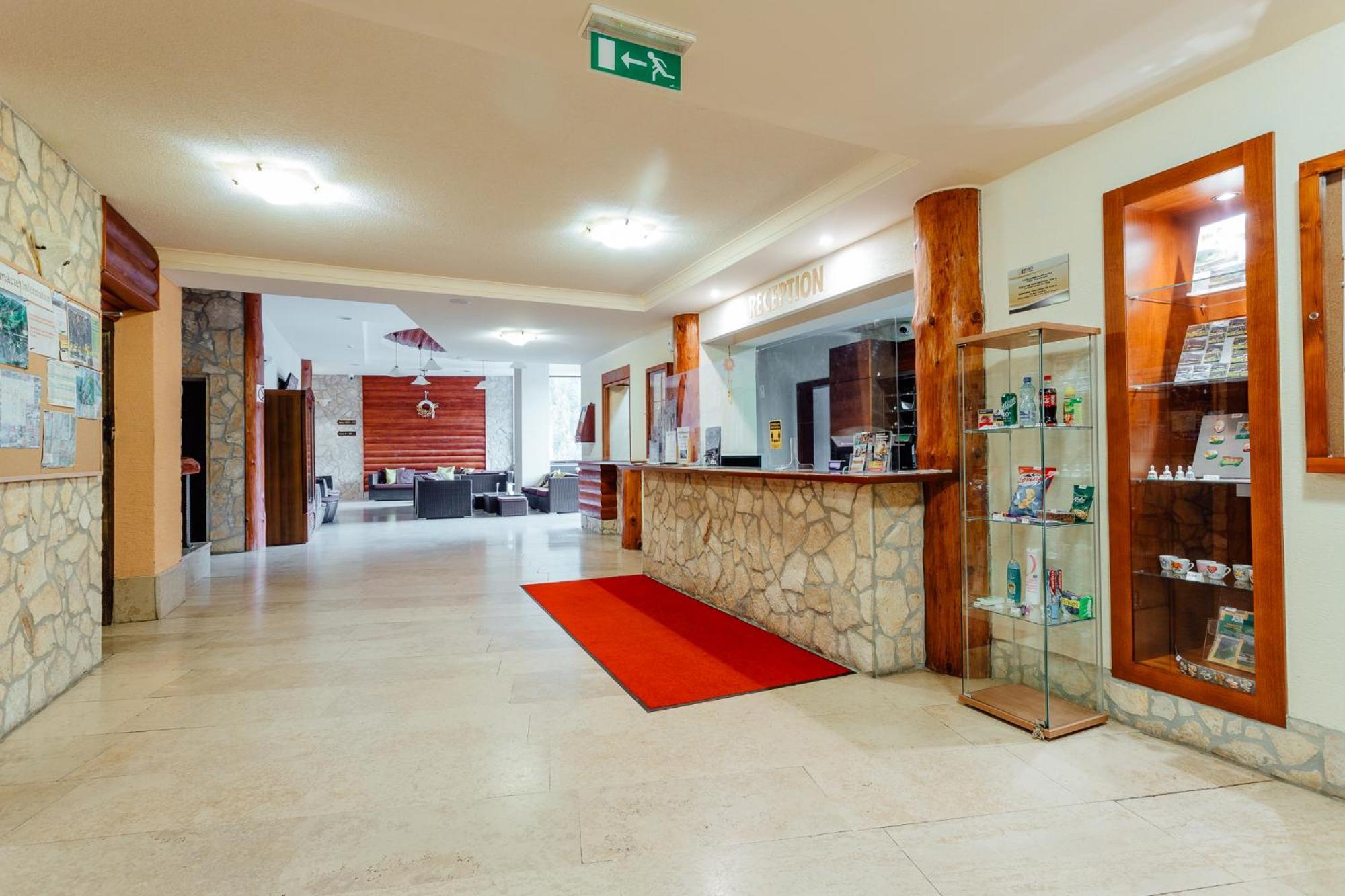 Wellness Hotel Repiska Демановска Долина Екстериор снимка