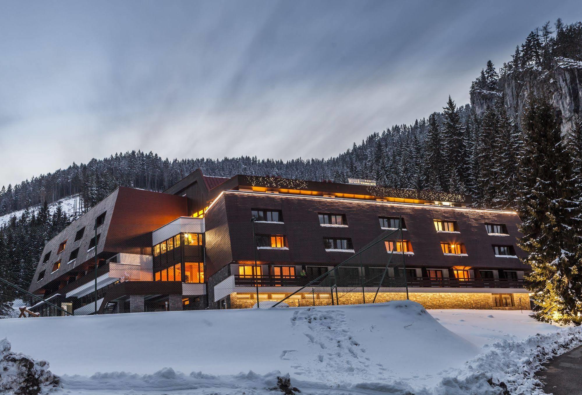 Wellness Hotel Repiska Демановска Долина Екстериор снимка